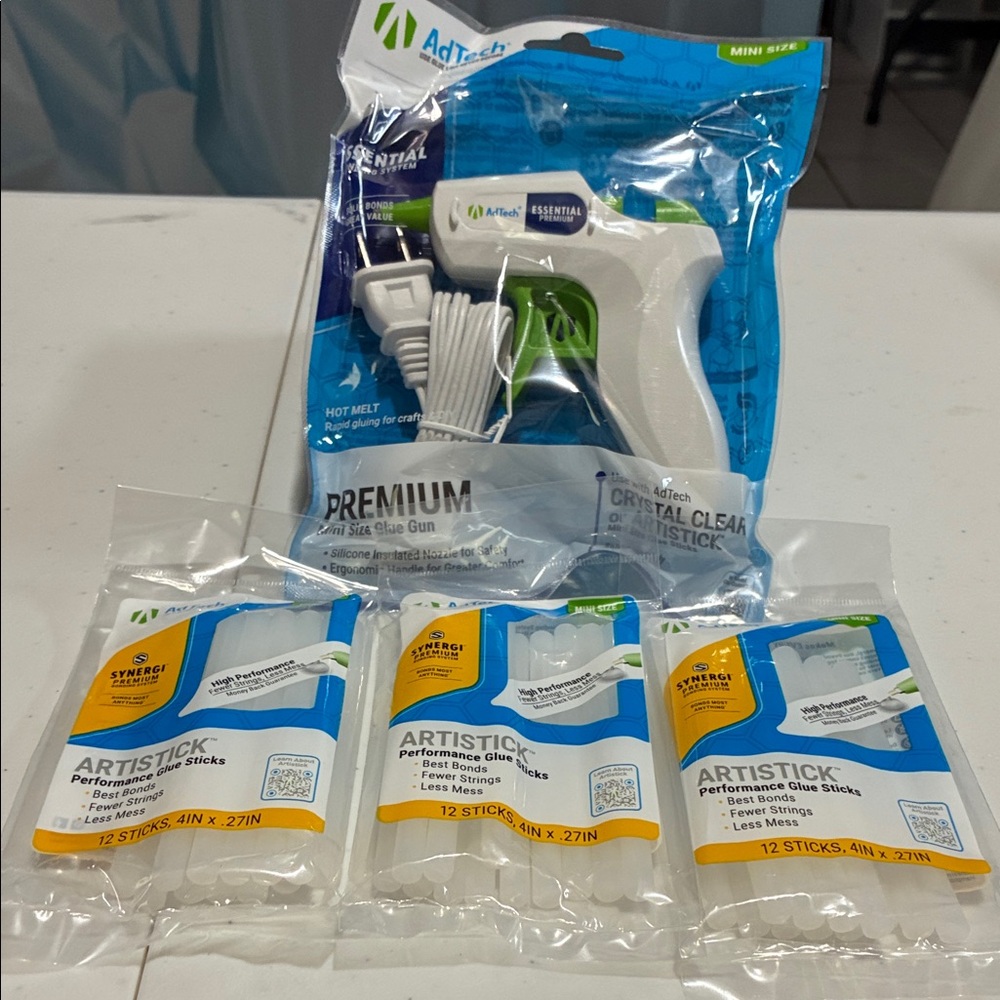 White & Green Mini Hot Glue Gun with Clear Glue Sticks